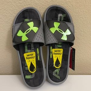 Under Armor Men’s Slider Slippers Size 10